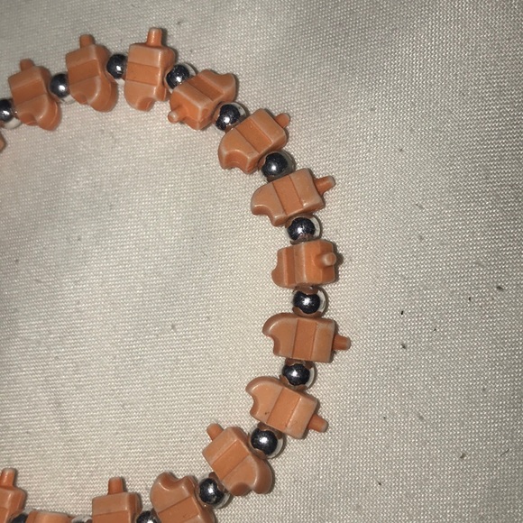 Bracelets - Picture 2 of 4